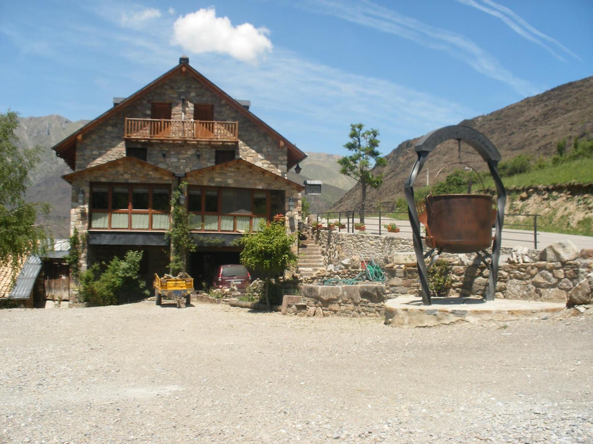 Ca De Graus Hotel 2*